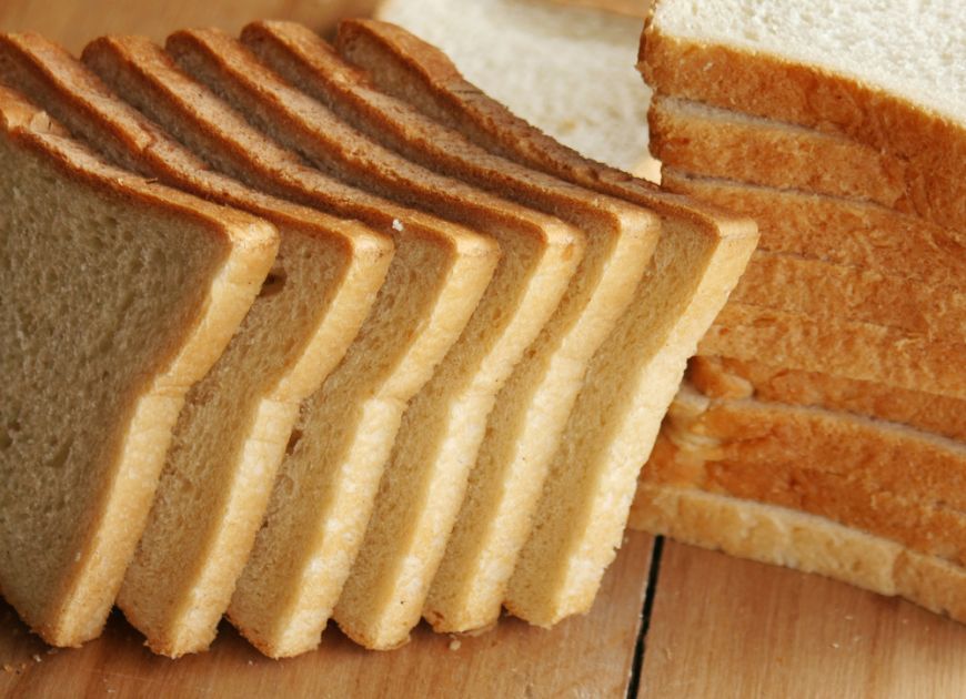 Stiati ca ... o paine toast - feliata - poate fi mai sanatoasa cu cat...?!